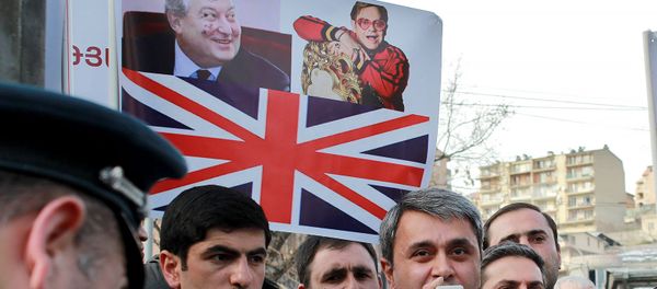Демонстрация против ЛГБТ у парламента Армении (8 апреля 2019). Еревaн - Sputnik Արմենիա