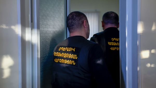 Спецоперация КГД в торговом центре Ариндж Молл (9 апреля 2019). Ариндж - Sputnik Արմենիա
