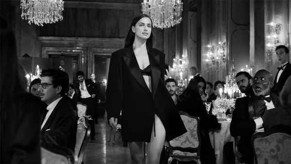 Модель Ирина Шейк в рекламе нового парфюма Jean Paul Gaultier Scandal - Sputnik Армения