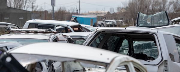 Автомобильная свалка в административном районе Малатия-Себастия Еревана - Sputnik Արմենիա