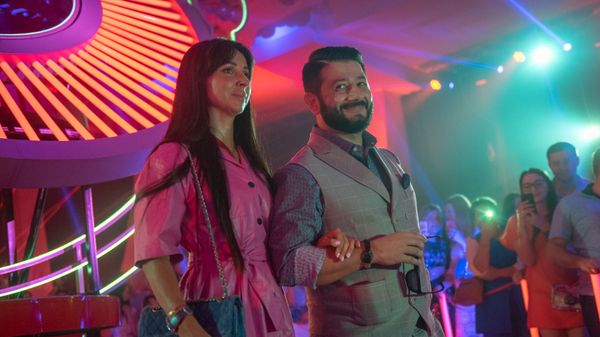 Михаил и Виктория Галустян на красной дорожке Comedy Club (15 сентября 2019). Еревaн - Sputnik Армения