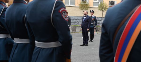 Премьер-министр Никол Пашинян на торжественном заседании, посвященном Дню полиции Армении - Sputnik Արմենիա