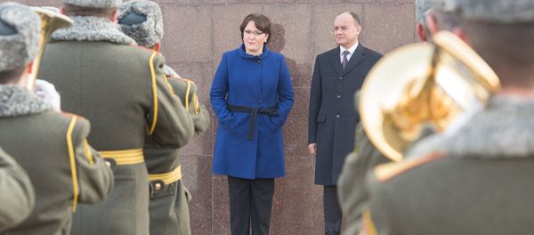 Министры обороны Армении и Грузии Сейран Оганян и Тинатин Хидашели подписали в понедельник договор о военном сотрудничестве на 2016 год - Sputnik Армения