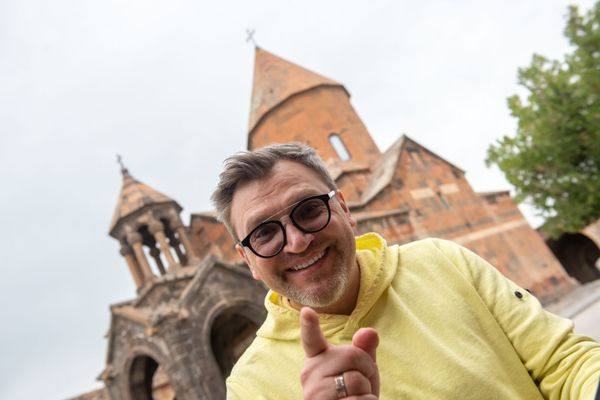 Невероятно круто: телеведущий Вадим Такменев впечатлен видом на Арарат из Хор Вирапа Невероятно круто: телеведущий Вадим Такменев впечатлен видом на Арарат из Хор Вирапа - Sputnik Армения