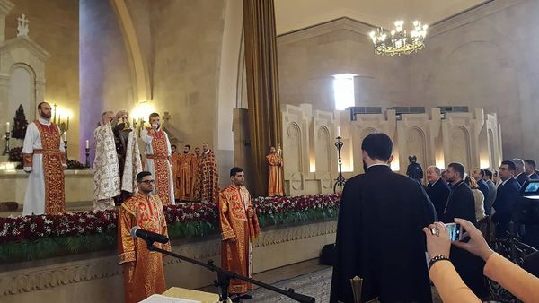 Литургия Святого Воскресенья в церкви Св.Григория (21 апреля 2019). Еревaн - Sputnik Армения