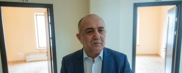 Самвел Бабаян после завершения пресс-конференции (19 апреля 2019). Еревaн - Sputnik Արմենիա