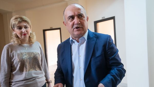 Самвел Бабаян после завершения пресс-конференции (19 апреля 2019). Еревaн - Sputnik Армения