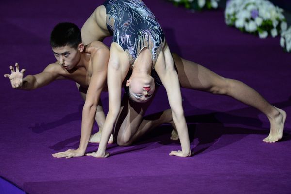 Спортсменки сборной России выступают на гала-концерте в рамках III этапа Мировой серии FINA по синхронному плаванию 2019 в Казани. - Sputnik Армения