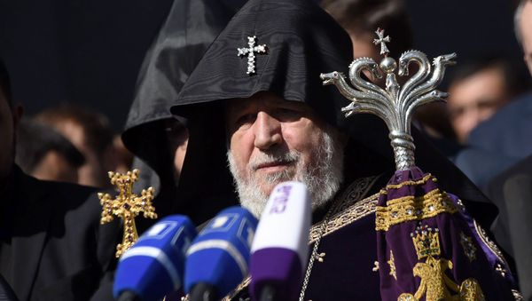 Католикос Гарегин второй в мемориальном комплексе Цицернакаберд (24 апреля 2019). Еревaн - Sputnik Армения