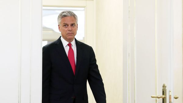 Посол США в России Джон Хантсман во время встречи членов Совета Федерации РФ с делегацией Конгресса США (3 июля 2018). Москвa - Sputnik Армения