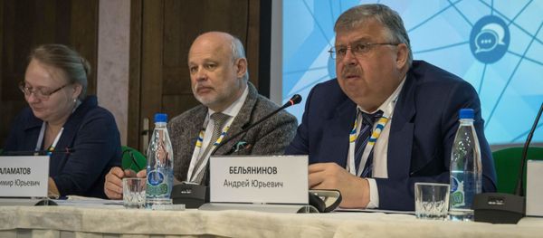 Председатель правления Евразийского банка развития Андрей Бельянинов во время Конгресса евразийских СМИ (25 апреля 2019). Тверская область - Sputnik Армения
