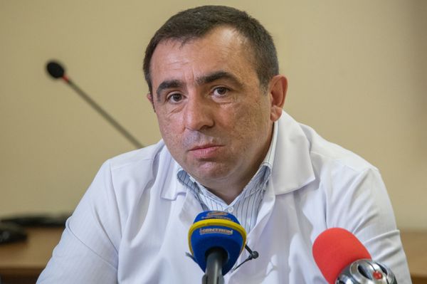 Первая пересадка печени в Армении: врачи рассказали о состоянии матери и дочери Первая пересадка печени в Армении: врачи рассказали о состоянии матери и дочери - Sputnik Армения