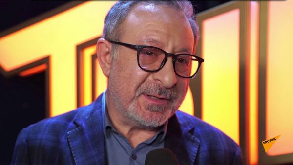 “Суперить, но не бронзоветь” - Евгений Маргулис дал совет участникам проекта “Ты супер!” - Sputnik Армения