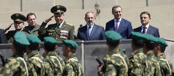 Никол Пашинян на праздновании Дня пограничника Армении  - Sputnik Армения