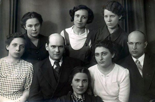 Мелодия грабара на русском: как 99-летняя переводчица услышала поэзию Нарекаци Мелодия грабара на русском: как 99-летняя переводчица услышала поэзию Нарекаци - Sputnik Армения