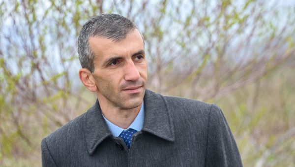Начальник противоградовой службы МЧС Артур Овсепян Начальник противоградовой службы МЧС Артур Овсепян - Sputnik Արմենիա