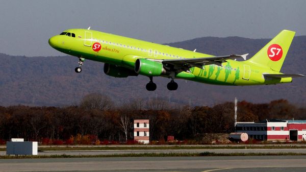 Самолет Airbus А320 авиакомпании S7 Airlines - Sputnik Армения
