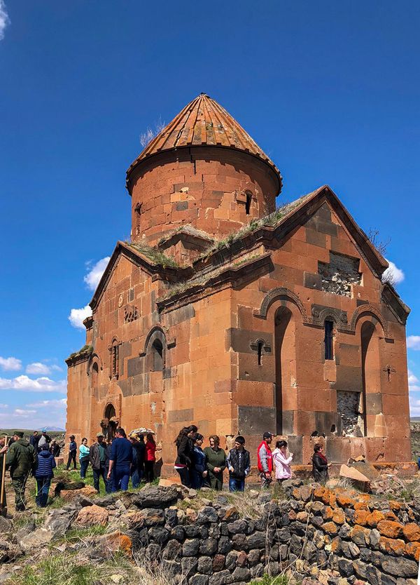 Հայ-թուրքական սահմանի միակ եկեղեցու բակը բարեկարգվեց. սահմանապահին օգնեց հայկաձորցին - Sputnik Արմենիա