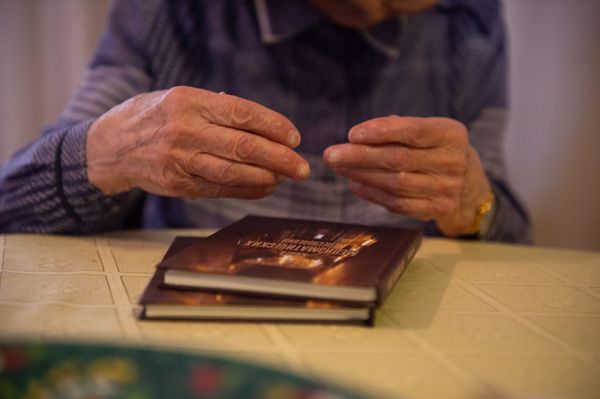 Мелодия грабара на русском: как 99-летняя переводчица услышала поэзию Нарекаци Мелодия грабара на русском: как 99-летняя переводчица услышала поэзию Нарекаци - Sputnik Армения