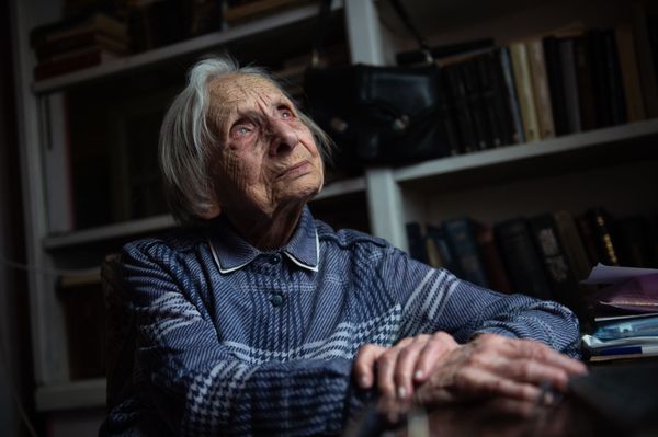 Մոտ 100–ամյա թարգմանչուհին թարգմանել է 1000–ամյա տաղերը. Նարեկացու տաղերն` արդեն ռուսերեն - Sputnik Արմենիա
