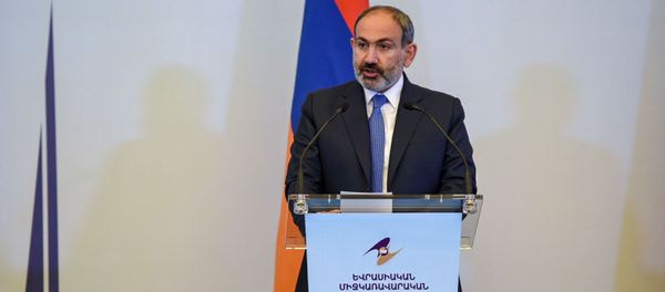 Премьер-министр Армении Никол Пашинян на пресс-конференции по итогам заседания Евразийского межправительственного совета (30 апреля 2019). Еревaн - Sputnik Արմենիա