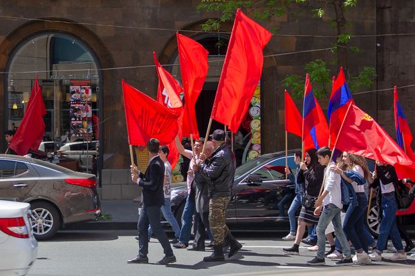 Կոմունիստների երթը Երևանում - Sputnik Արմենիա