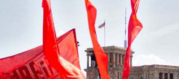 Первомайское шествие в центре столицы (1 мая 2019). Еревaн - Sputnik Արմենիա