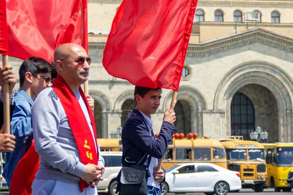 Կոմունիստների երթը Երևանում - Sputnik Արմենիա
