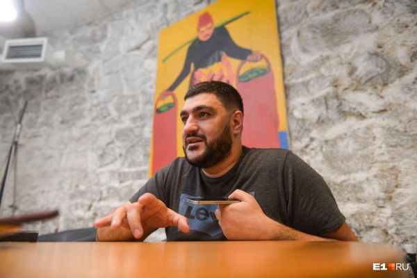 Спросите у любого армянина, он вам скажет: Арсен Асликян о секрете настоящего шашлыка Спросите у любого армянина, он вам скажет: Арсен Асликян о секрете настоящего шашлыка - Sputnik Армения