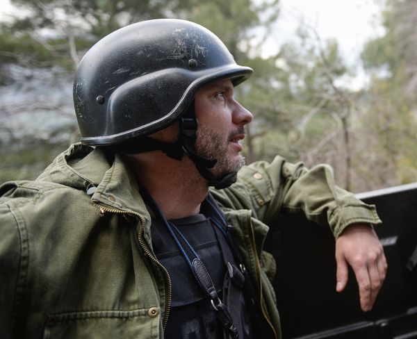 «Ռոսիա սեգոդնյա» ՄՏԳ–ի հատուկ թղթակցի Անդրեյ Ստենինը մահացել է 2014թ.–ի օգոստոսի 6–ին Դոնեցկի շրջանում։ Ավտոմեքենան, որով նա մեկնել է խմբագրության շենք, գնդակոծվել է և այրվել ճանապարհին։ - Sputnik Արմենիա