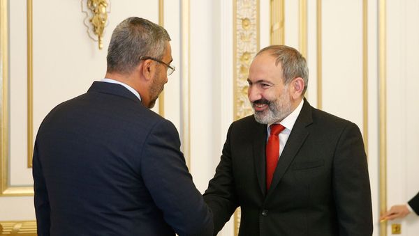 Премьер-министр Никол Пашинян встретился с госминистром ОАЭ Ахмадом Али Аль-Саехи (3 мая 2019). Еревaн - Sputnik Արմենիա