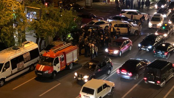 Дорожно-транспортное происшествие на перекрестке улиц Амиряна и Закяна (3 мая 2019). Еревaн - Sputnik Армения