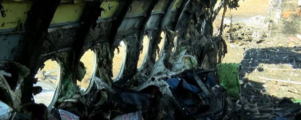 Сотрудники Следственного Комитета РФ на месте трагедии в аэропорту Шереметьево (6 мая 2019). Москвa Сотрудники Следственного Комитета РФ на месте трагедии в аэропорту Шереметьево (6 мая 2019). Москвa - Sputnik Армения
