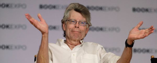 Стивен Кинг выступает на Book Expo America (1 июня 2017). Нью-Йорк Стивен Кинг выступает на Book Expo America (1 июня 2017). Нью-Йорк - Sputnik Армения