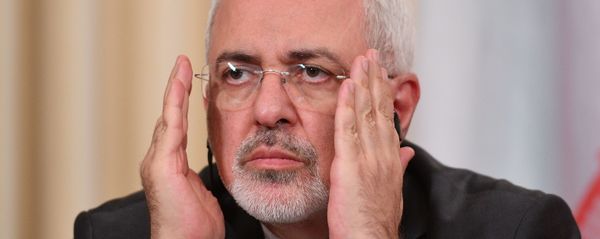 Министр иностранных дел Исламской Республики Иран Мухаммад Джавад Зариф во время совместной пресс-конференции по итогам трехсторонней встречи (28 апреля 2018). Москвa - Sputnik Армения