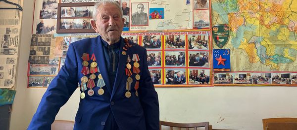 Ветеран Великой Отечественной войны, председатель Совета ветеранов Арташата Усик Паносян - Sputnik Армения