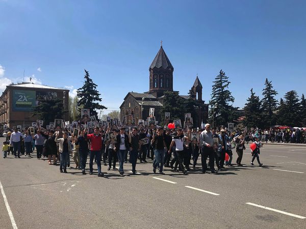 Մեկ րոպե լռություն ու զորահանդես. ինչպես Հաղթանակի տոնը նշեցին Գյումրիում  - Sputnik Արմենիա