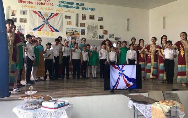 Школьное мероприятие в ассирийском селе Димитров, Армения Школьное мероприятие в ассирийском селе Димитров, Армения - Sputnik Армения