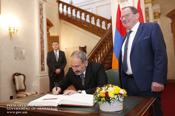 Վարչապետը հանդիպել է Լյուքսեմբուրգի պատգամավորների պալատի ղեկավարի հետ - Sputnik Արմենիա