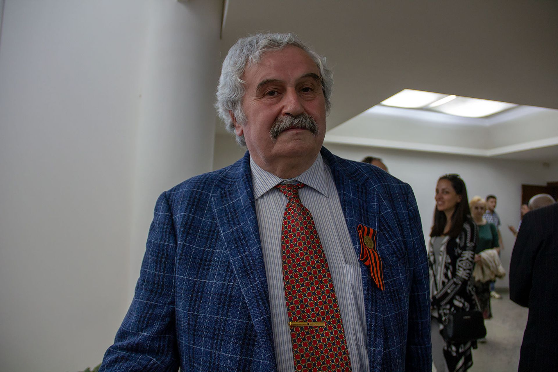 Մարշալ Բաղրամյանի թոռը պատմել է` ինչ է հասկացել Դոնի Ռոստովում պապի կիսանդրու բացմանը Մարշալ Բաղրամյանի թոռը պատմել է` ինչ է հասկացել Դոնի Ռոստովում պապի կիսանդրու բացմանը - Sputnik Արմենիա, 1920, 10.05.2021