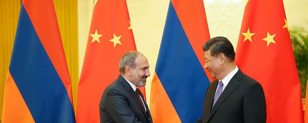 Встреча премьер-министра Армении Никола Пашиняна с председателем КНР Си Цзиньпином в большом Народном зале (14 мая 2019). Пекин - Sputnik Армения