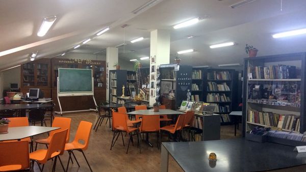 Отдел искусства в Ширакской областной библиотеке Отдел искусства в Ширакской областной библиотеке - Sputnik Армения