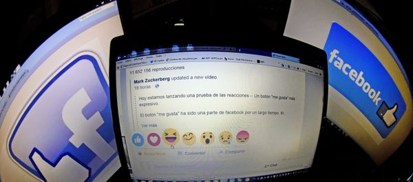 Facebook. Фейсбук - Sputnik Армения