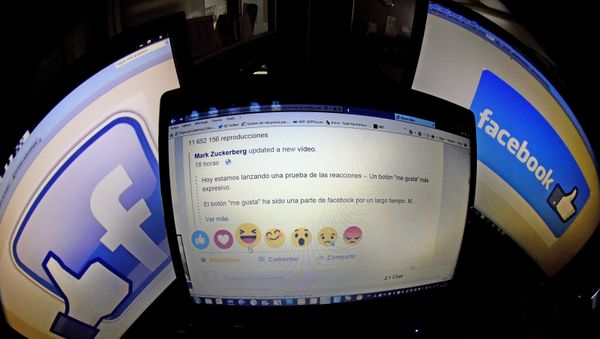 Facebook. Фейсбук - Sputnik Армения