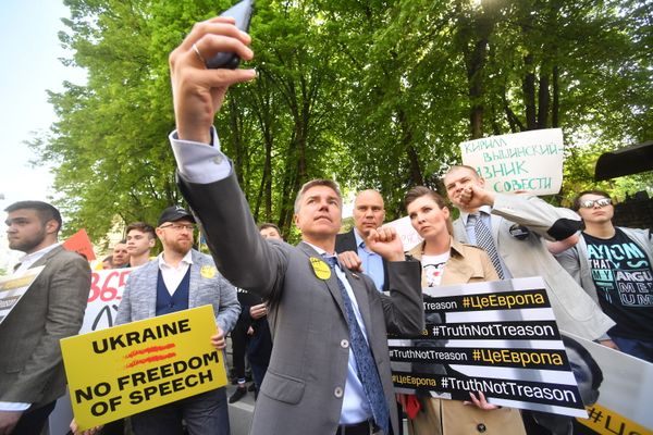 Акция в поддержку руководителя портала РИА Новости Украина Кирилла Вышинского - Sputnik Армения