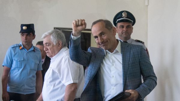 Роберт Кочарян на заседании суда по делу 1 марта (15 мая 2019). Еревaн Роберт Кочарян на заседании суда по делу 1 марта (15 мая 2019). Еревaн - Sputnik Армения