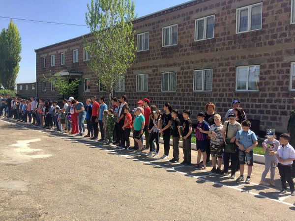 Хочешь мира...: российские пограничники показали свои умения армянским школьникам - Sputnik Армения