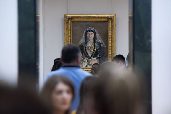 Посетители в Национальной картинной галерее Армении в рамках акции Ночь в музее - Sputnik Армения