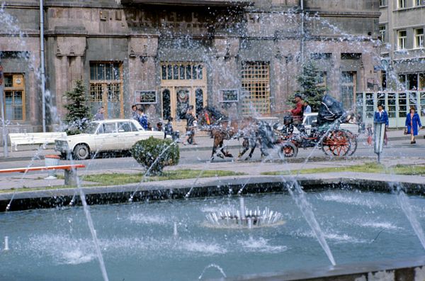 Старинный фиакр на улице города. Ленинакан - Sputnik Армения