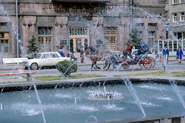 Старинный фиакр на улице города. Ленинакан - Sputnik Армения